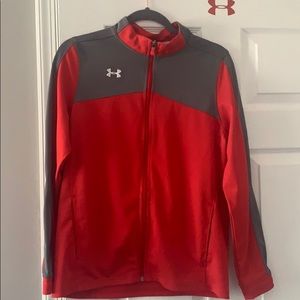 A nice under armor sweatshirt looks brand new